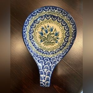 Polish Pottery Spoonrest in RARE Spring Bouquet pattern with blue tulips
